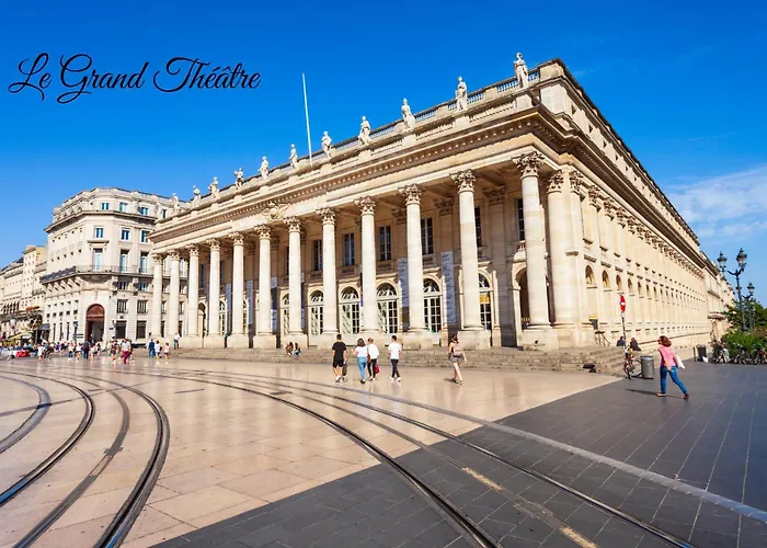La Des Martyrs - Centre - Elegant